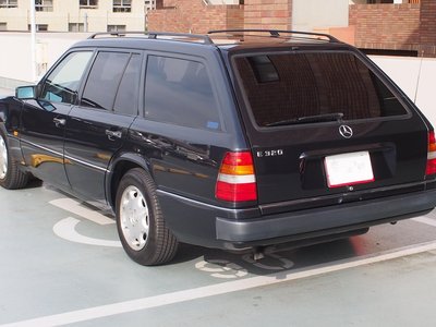 MERCEDES-BENZ E-CLASS WAGON - 7