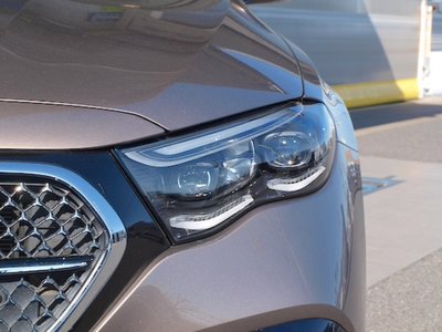 MERCEDES-BENZ E-CLASS - 4