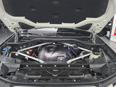 BMW X7 - 7
