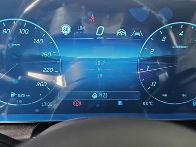 MERCEDES-BENZ GLC - 8