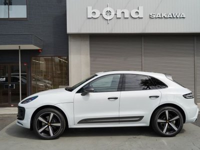 PORSCHE MACAN - 3