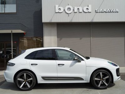 PORSCHE MACAN - 6
