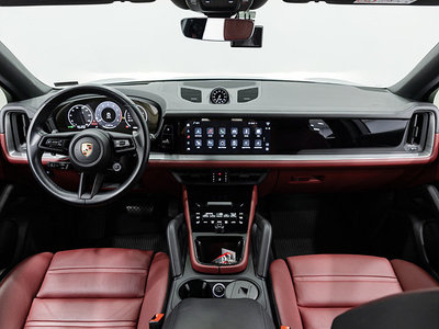 صورة 5 لـ 2023 Porsche CAYENNE