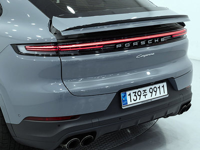 2023 Porsche CAYENNE — миниатюра 12