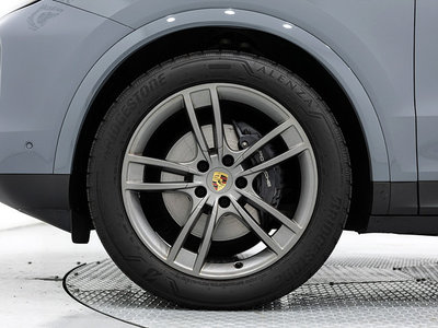 صورة 6 لـ 2023 Porsche CAYENNE