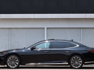 LEXUS LS - 3