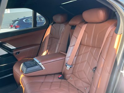 2023 BMW 7 SERIES thumbnail 35