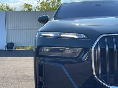 2023 BMW 7 SERIES thumbnail 12