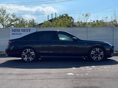 2023 BMW 7 SERIES photo 7