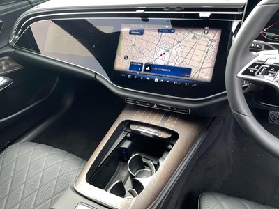 MERCEDES-BENZ E-CLASS - 7