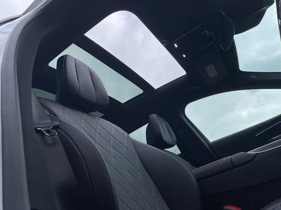 MERCEDES-BENZ E-CLASS - 9