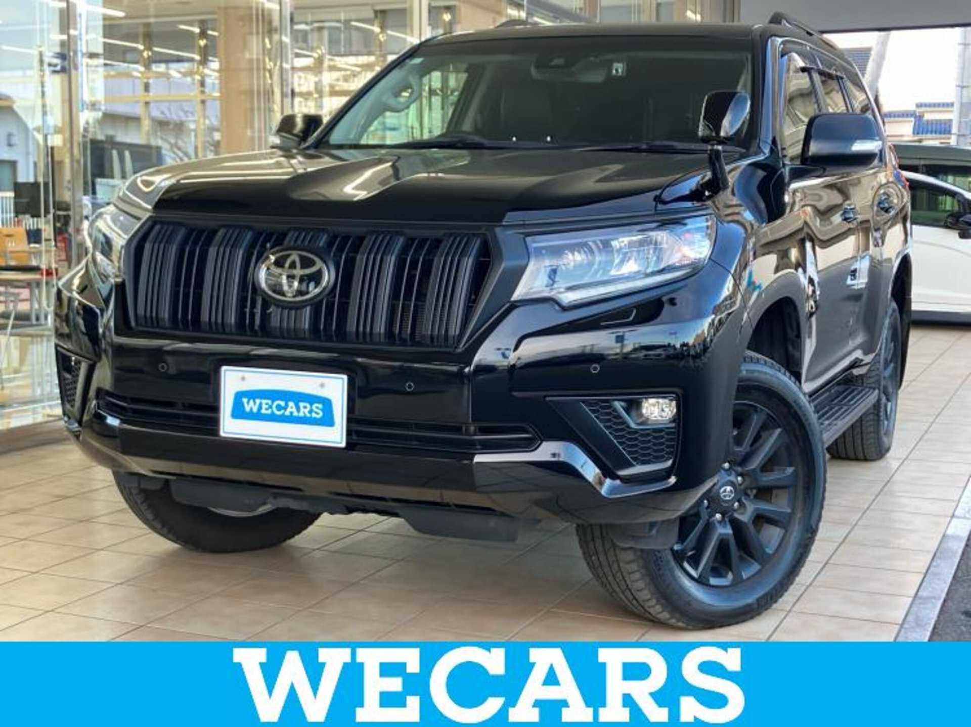 TOYOTA LAND CRUISER PRADO - View 1