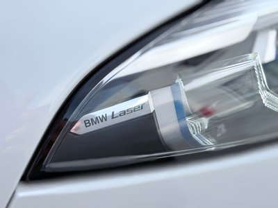 BMW 8 SERIES - 8