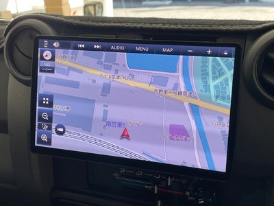 TOYOTA LAND CRUISER 70 - 5