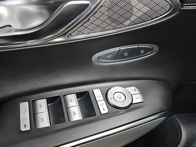 2022 Genesis GV70 — миниатюра 30
