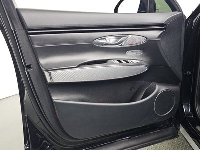 2022 Genesis GV70 — миниатюра 14