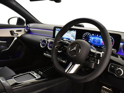 MERCEDES-BENZ CLA - 2