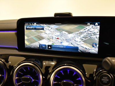 MERCEDES-BENZ CLA - 9