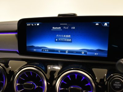 MERCEDES-BENZ CLA - 10