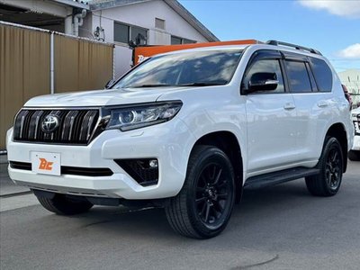 TOYOTA LAND CRUISER PRADO - 10