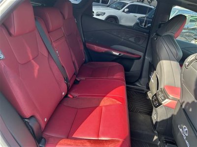2023 Lexus RX — миниатюра 21
