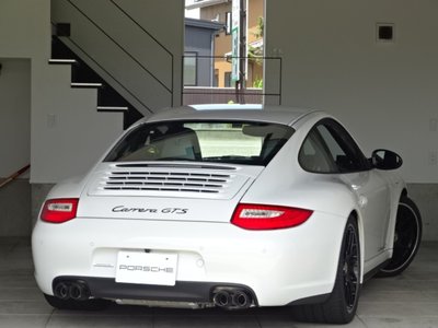 صورة 9 لـ 2011 Porsche 911