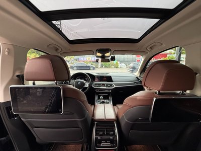 2021 BMW X7 — фото 4