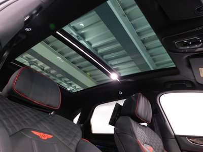 2025 Bentley BENTAYGA — миниатюра 39