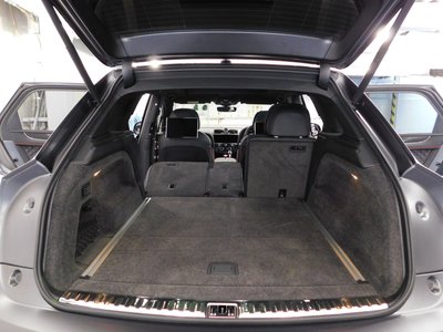 2025 Bentley BENTAYGA — миниатюра 47
