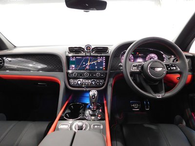 BENTLEY BENTAYGA - 3