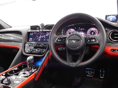 2025 Bentley BENTAYGA — миниатюра 25