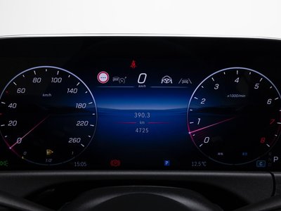 MERCEDES-BENZ E-CLASS - 8