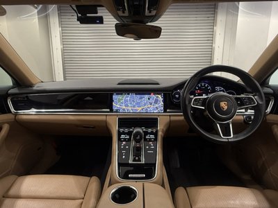 PORSCHE PANAMERA - 10