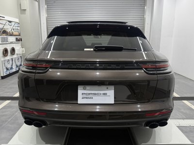 PORSCHE PANAMERA - 4