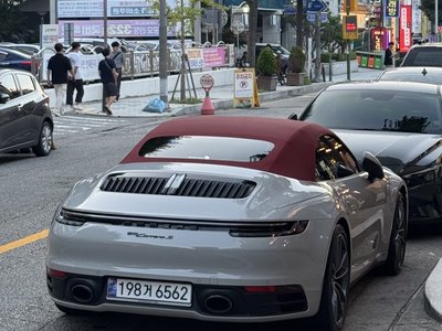 PORSCHE 911 - 2