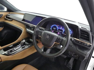 TOYOTA CROWN SPORT - 2