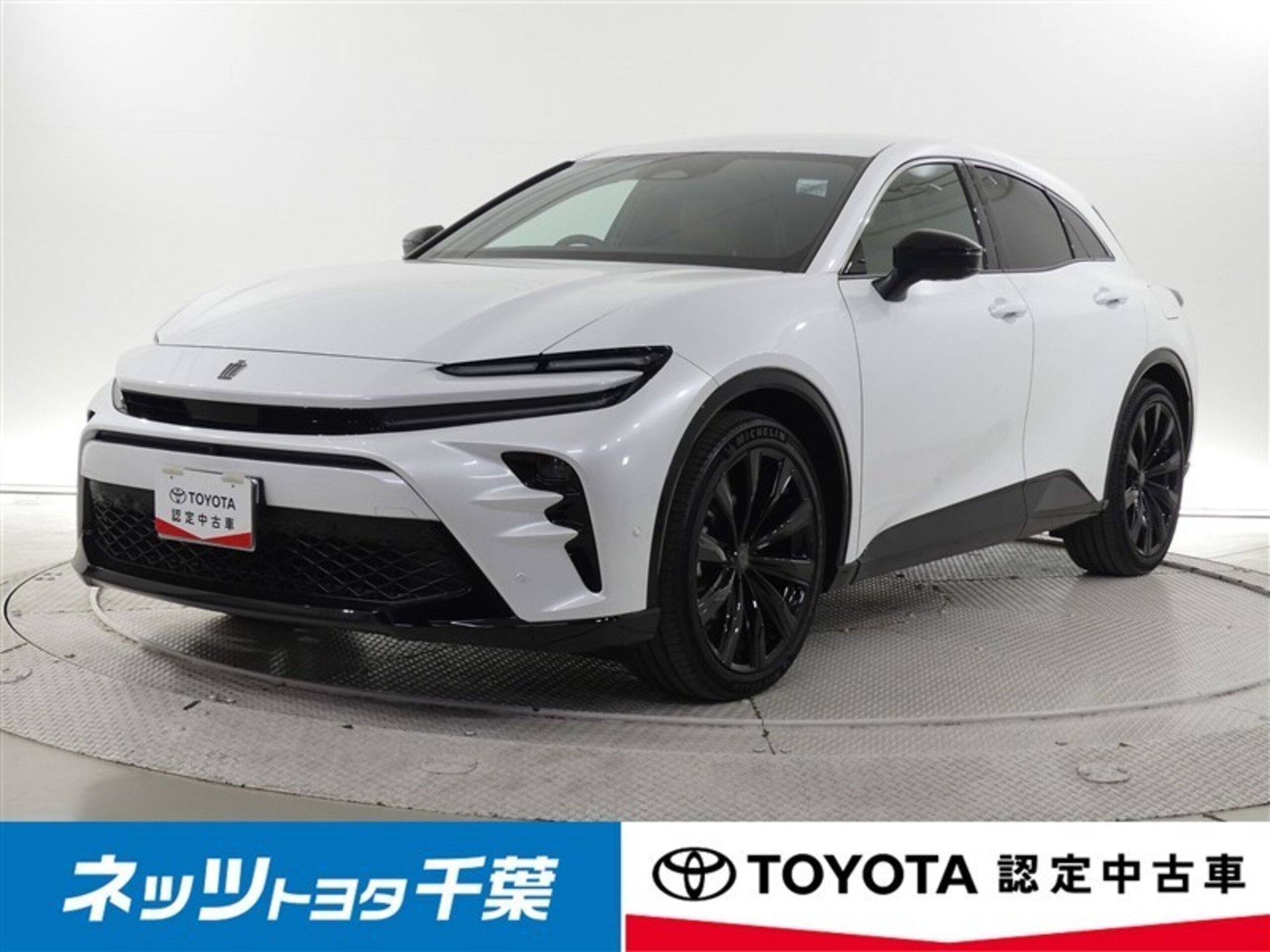 TOYOTA CROWN SPORT - View 1