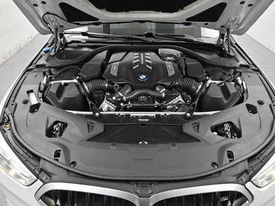 BMW 8 SERIES - 8