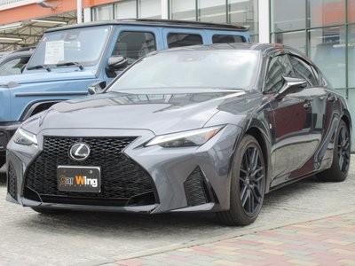 LEXUS IS - 1