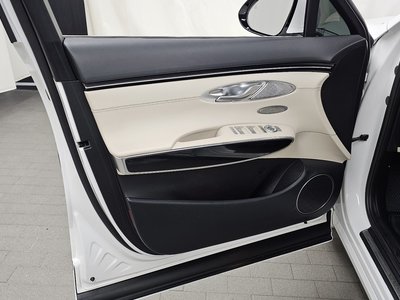 2022 Genesis GV70 — миниатюра 14