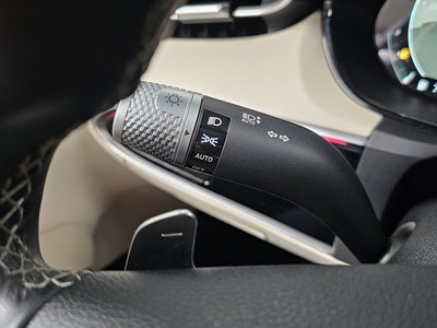 2022 Genesis GV70 — миниатюра 28