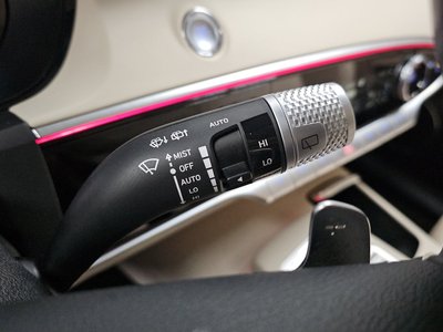 2022 Genesis GV70 — миниатюра 31