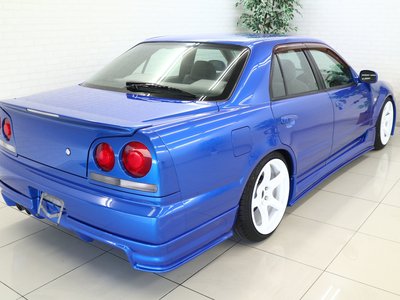 NISSAN SKYLINE - 3