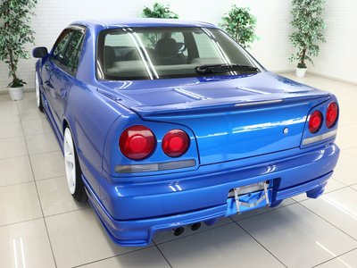 NISSAN SKYLINE - 4