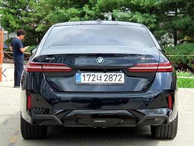 2025 BMW 5 SERIES 照片 3
