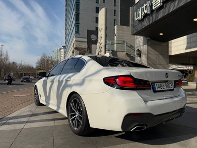 BMW 5 SERIES - 4