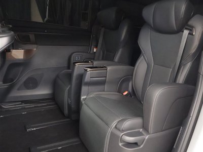 2024 Toyota ALPHARD thumbnail 24