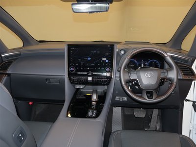 2024 Toyota ALPHARD — фото 5