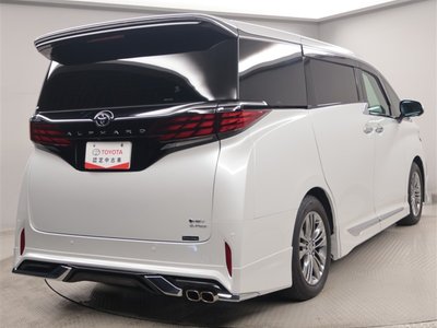 2024 Toyota ALPHARD — фото 3