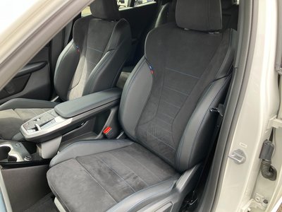 2025 BMW IX2 — миниатюра 33